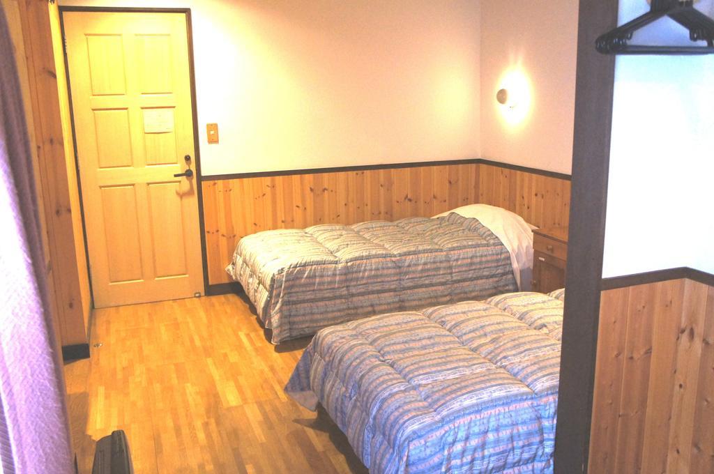 Pension Ringo-No Ki Hakuba Ruang foto